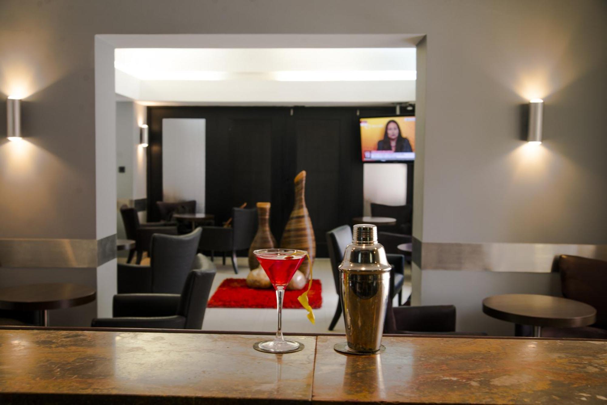 Hotel Continental Luanda Extérieur photo